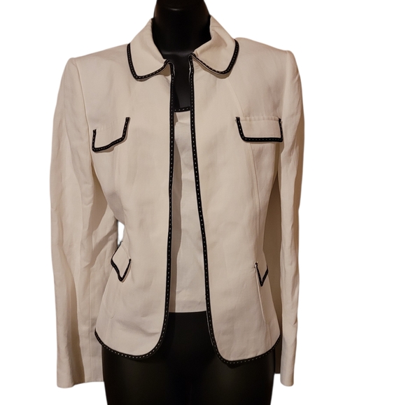 Tahari Arthur S. Levine White w/ Black Trim Linen Two Piece Set Sz 10P - Picture 4 of 16